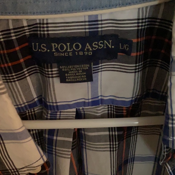 Short sleeve button up - Picture 2 of 3